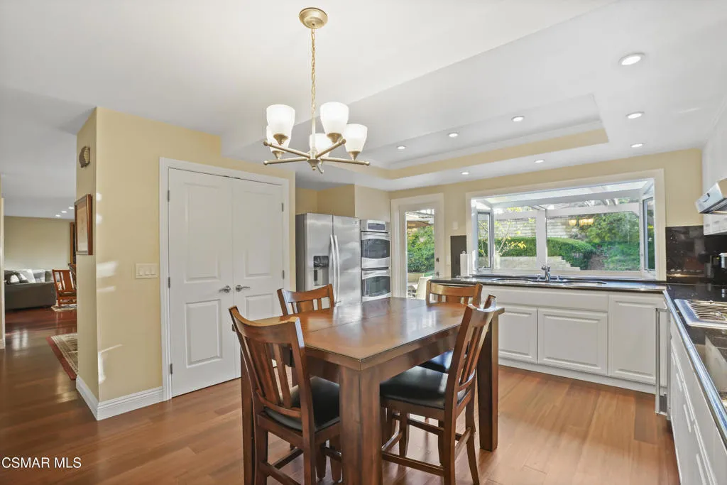1633 Aspenwall Road, Lake Sherwood, California 91361 home-pic-11