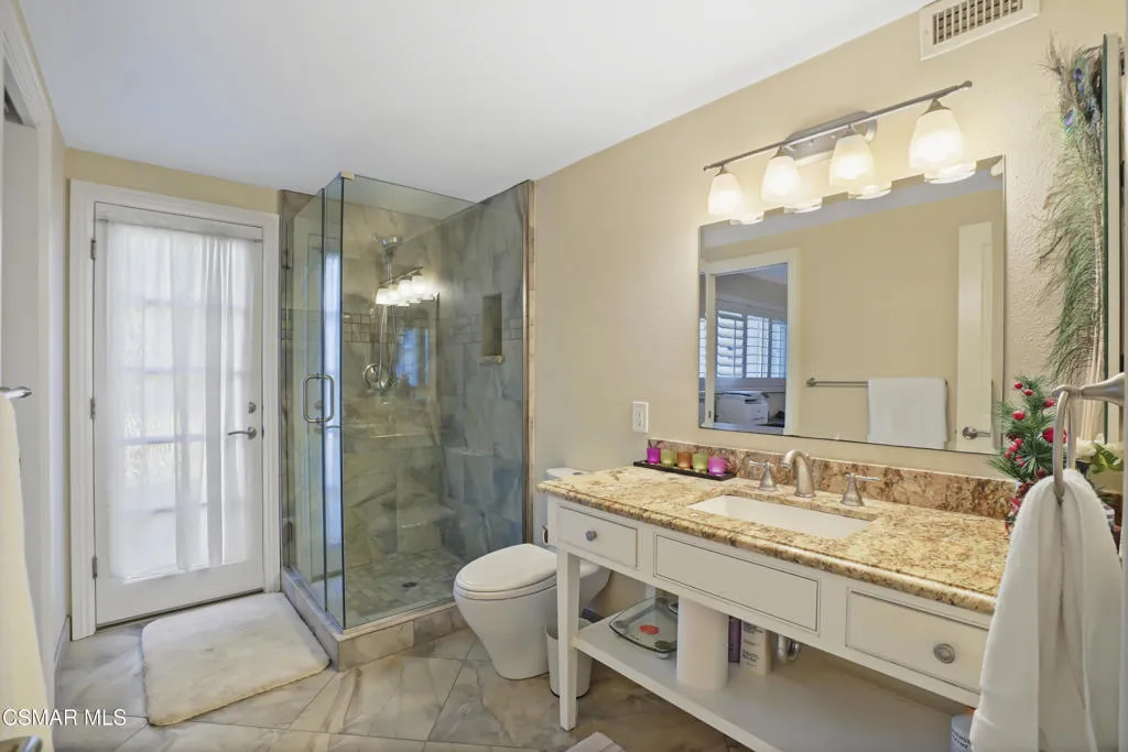 1633 Aspenwall Road, Lake Sherwood, California 91361 home-pic-17