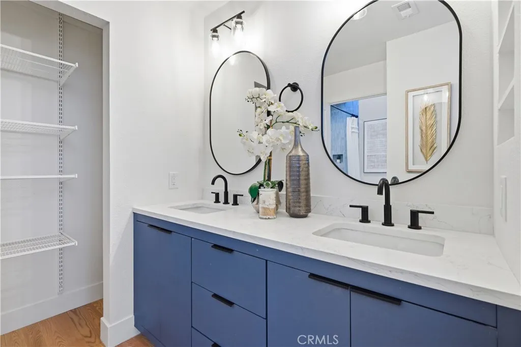 2364 Duane Street 5, Los Angeles, California 90039 home-pic-14