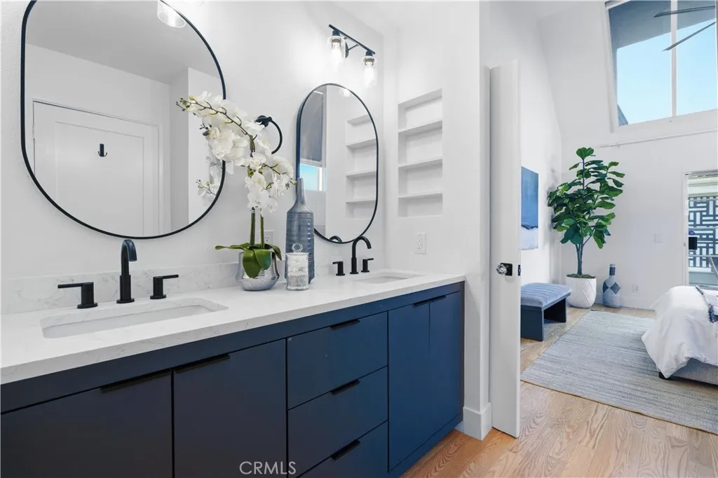 2364 Duane Street 5, Los Angeles, California 90039 home-pic-12