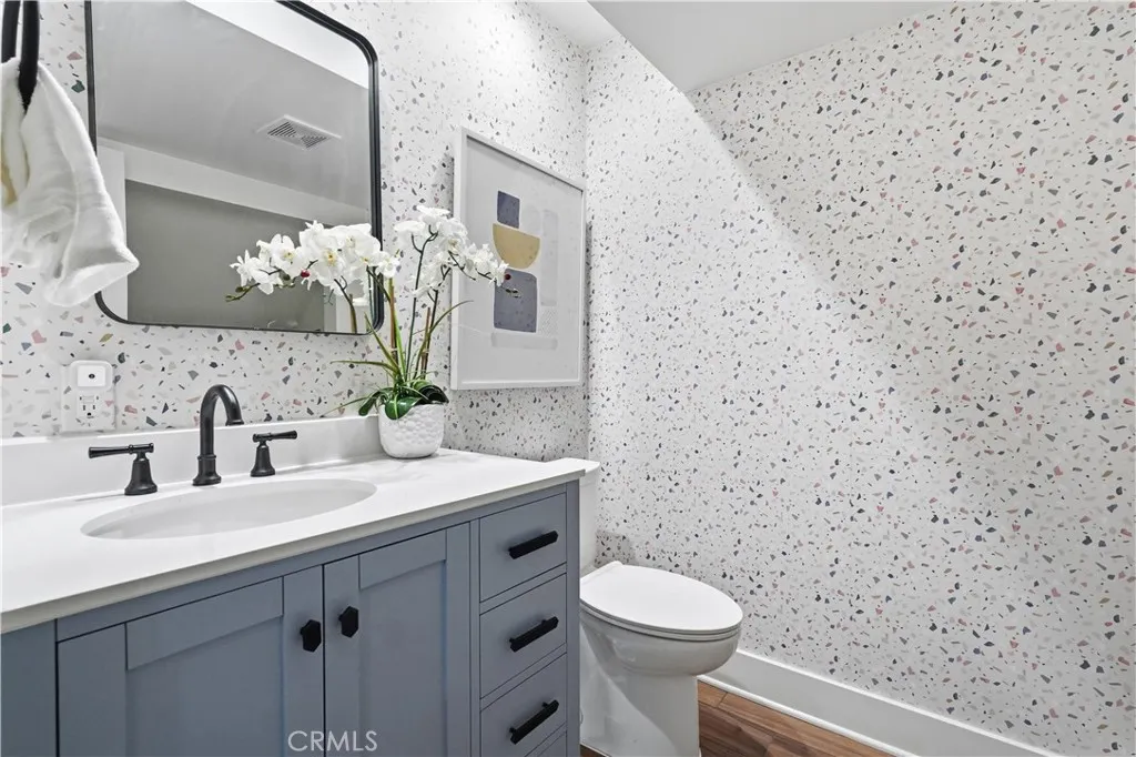 2364 Duane Street 5, Los Angeles, California 90039 home-pic-7
