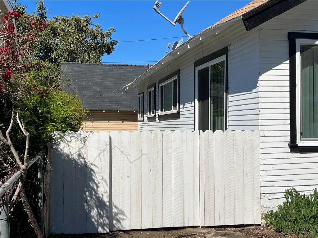 604 S Van Ness Avenue, Santa Ana, California 92701 home-pic-32