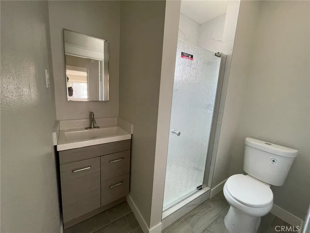 604 S Van Ness Avenue, Santa Ana, California 92701 home-pic-4