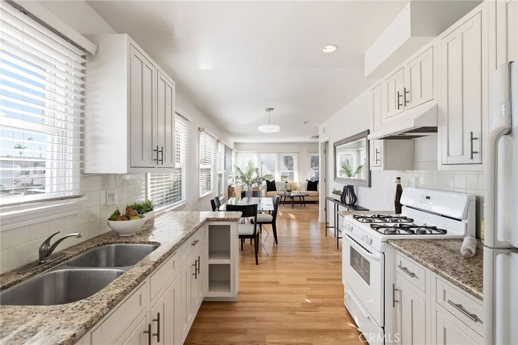 16718 Patronella, Torrance, California 90504 home-pic-16