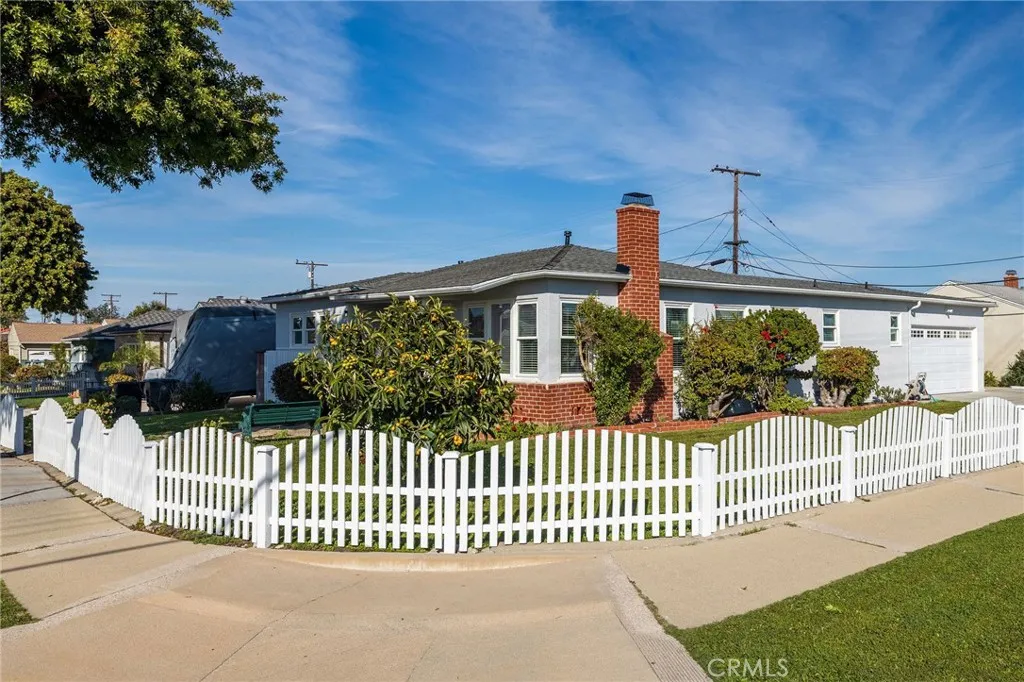 16718 Patronella, Torrance, California 90504 home-pic-2