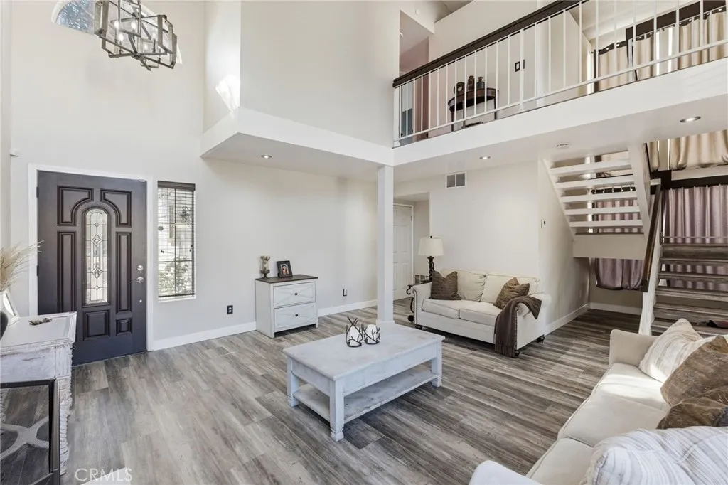 23410 Woodlander Way, Moreno Valley, California 92557 home-pic-5