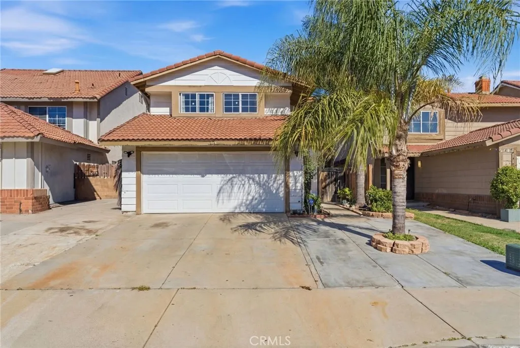 23410 Woodlander Way, Moreno Valley, California 92557 home-pic-2