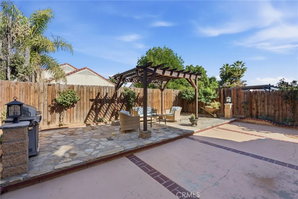 23410 Woodlander Way, Moreno Valley, California 92557 home-pic-28