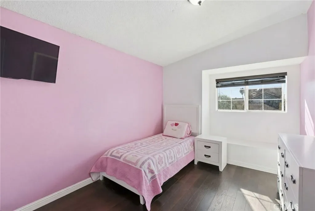 23410 Woodlander Way, Moreno Valley, California 92557 home-pic-21
