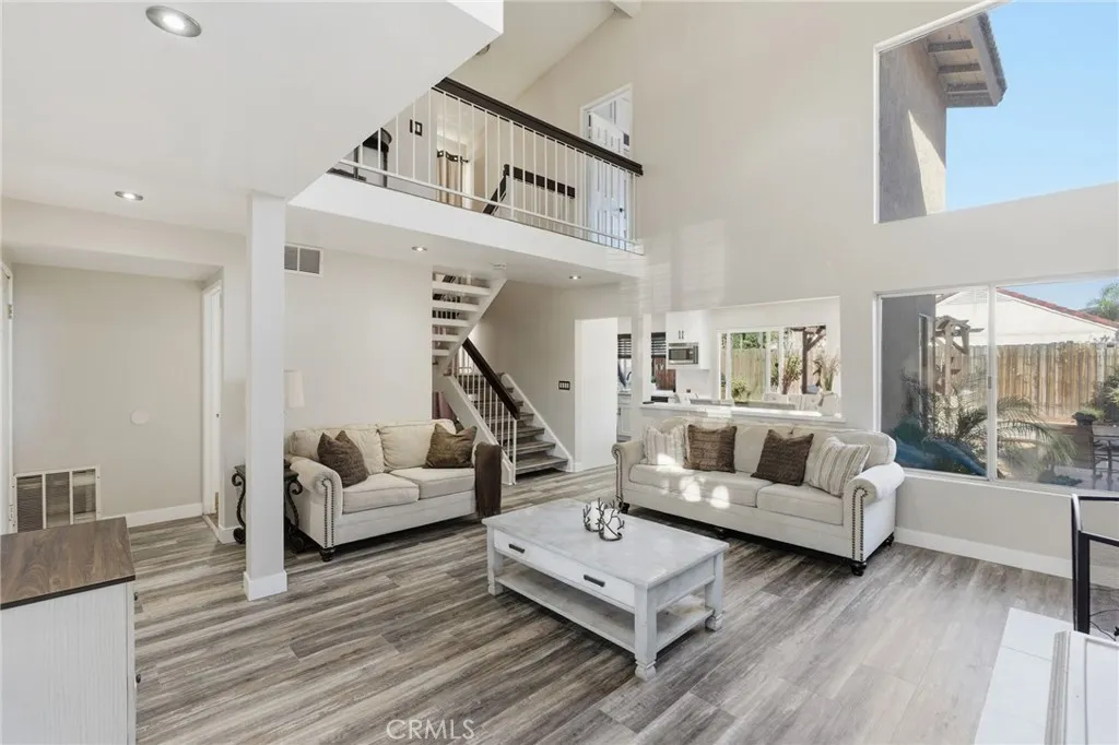 23410 Woodlander Way, Moreno Valley, California 92557 home-pic-7
