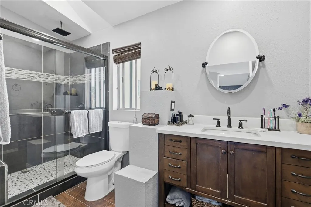 23410 Woodlander Way, Moreno Valley, California 92557 home-pic-16