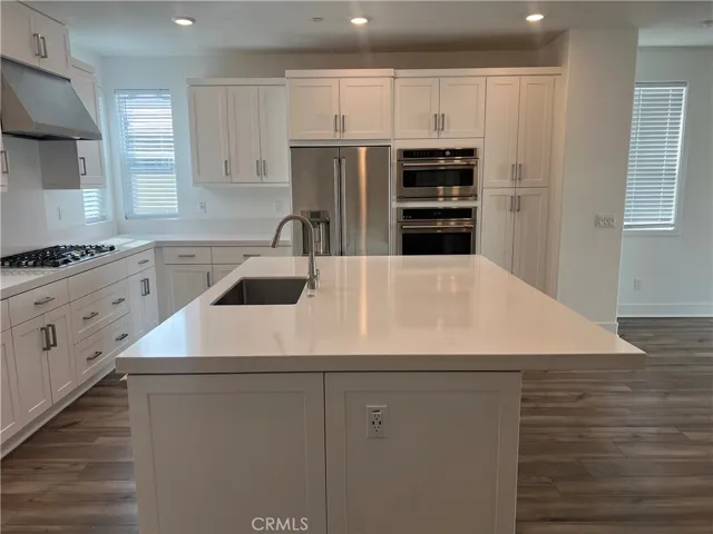 144 Sash, Irvine, California 92618