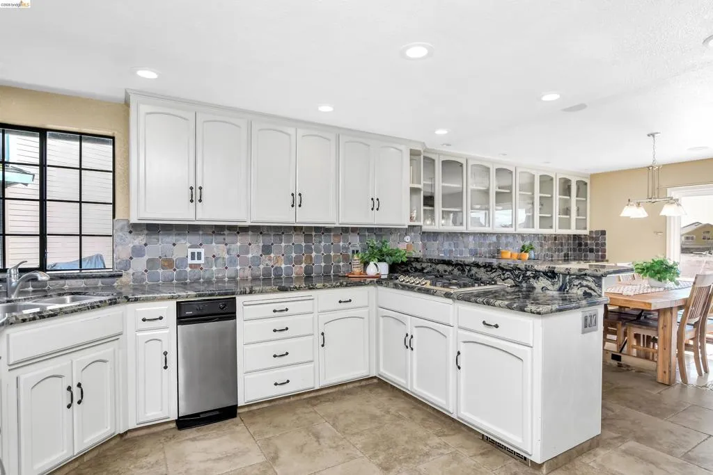 5761 5761 Salmon Ct, Discovery Bay, California 94505 home-pic-20