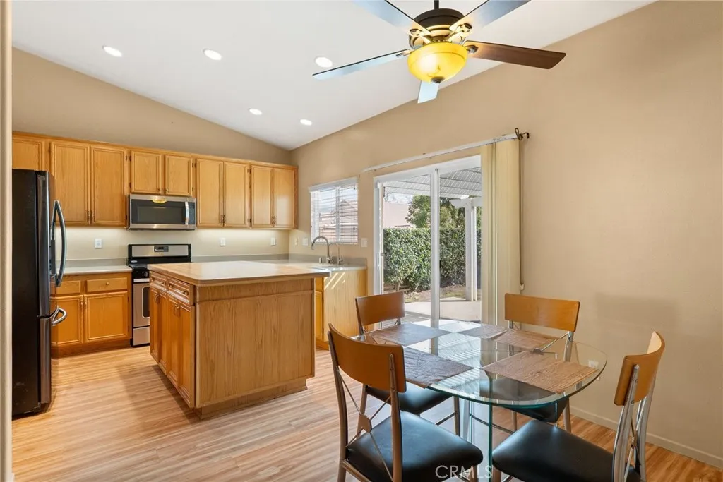 2648 Hazy Way, Banning, California 92220 home-pic-15
