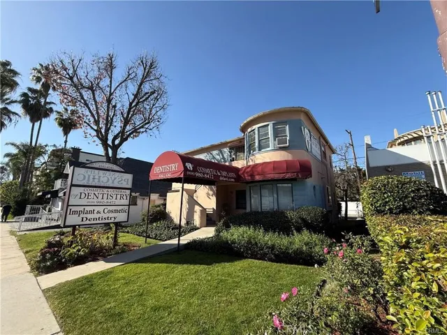 4343 Laurel Canyon Boulevard, Studio City, California 91604