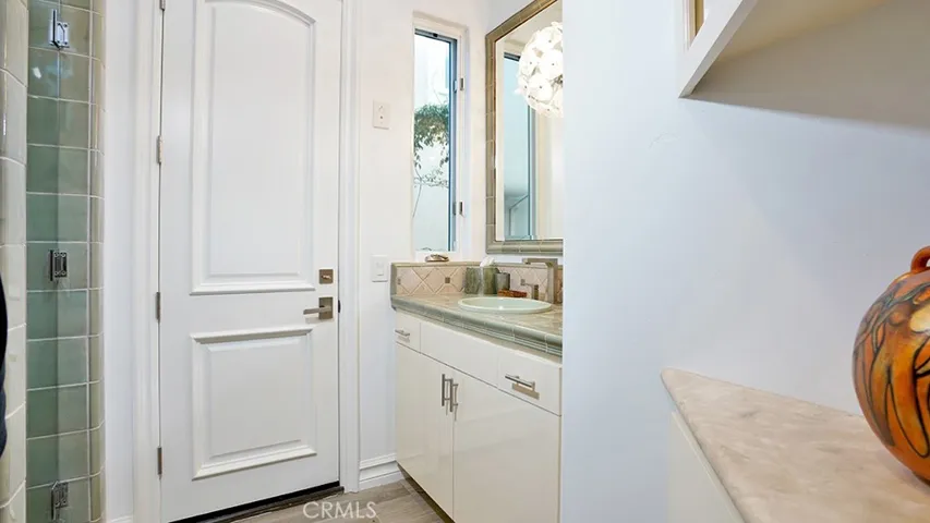 Downstairs EnSuite