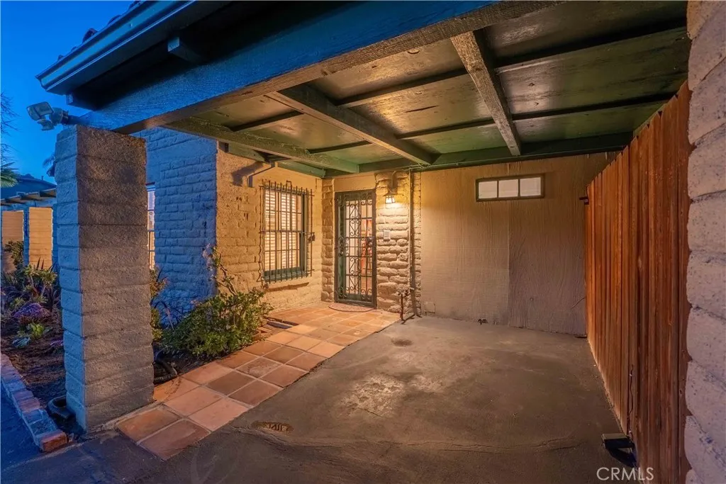 1321 W Valleyheart Drive, Burbank, California 91506 home-pic-48