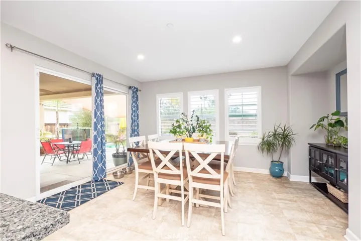 Dining/Patio