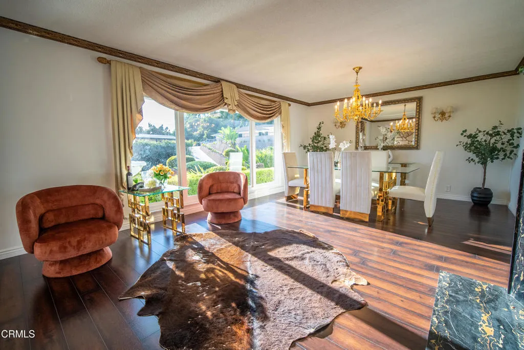 2460 Las Positas Road, Glendale, California 91208 home-pic-6