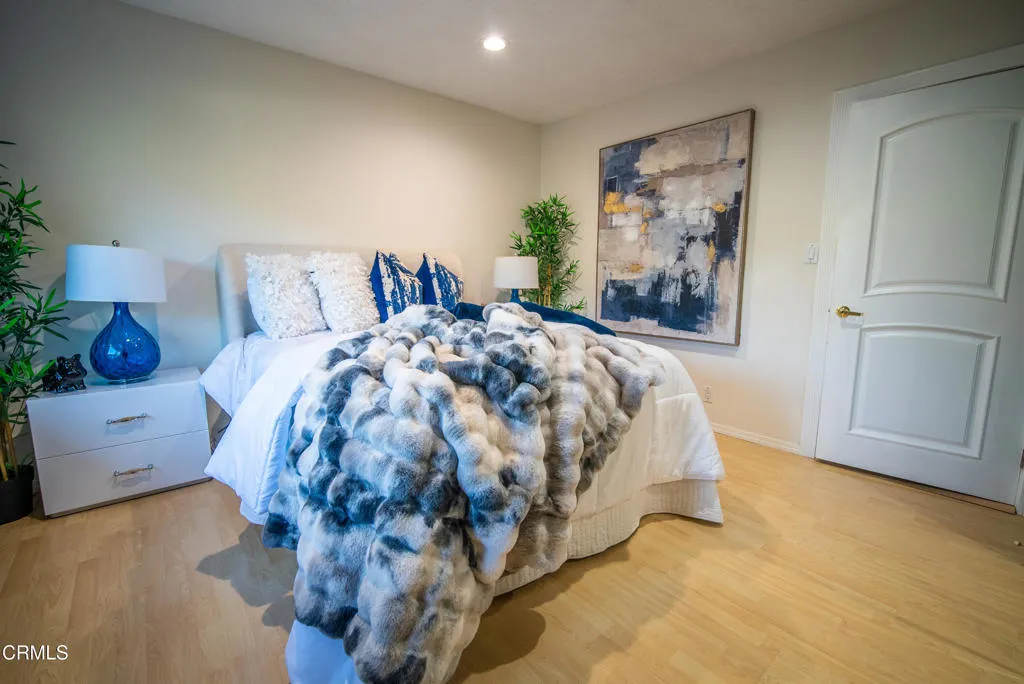 2460 Las Positas Road, Glendale, California 91208 home-pic-24