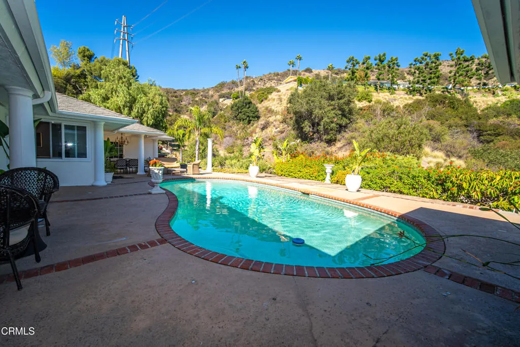 2460 Las Positas Road, Glendale, California 91208 home-pic-41