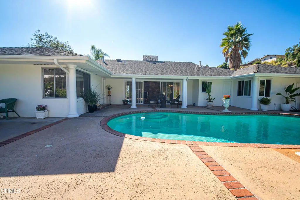 2460 Las Positas Road, Glendale, California 91208 home-pic-32