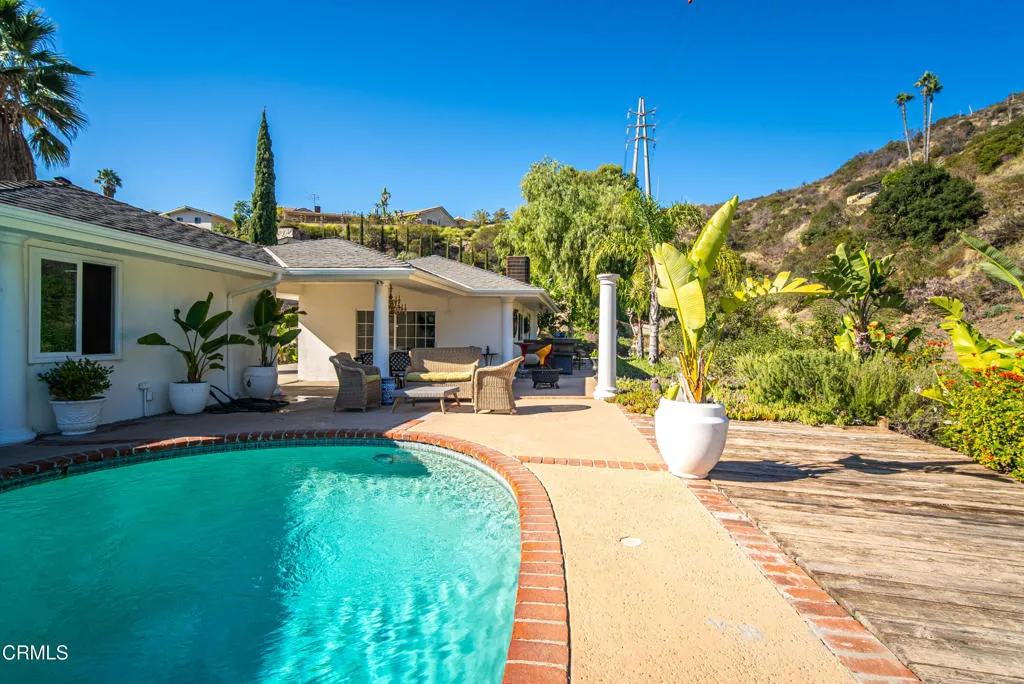 2460 Las Positas Road, Glendale, California 91208 home-pic-30