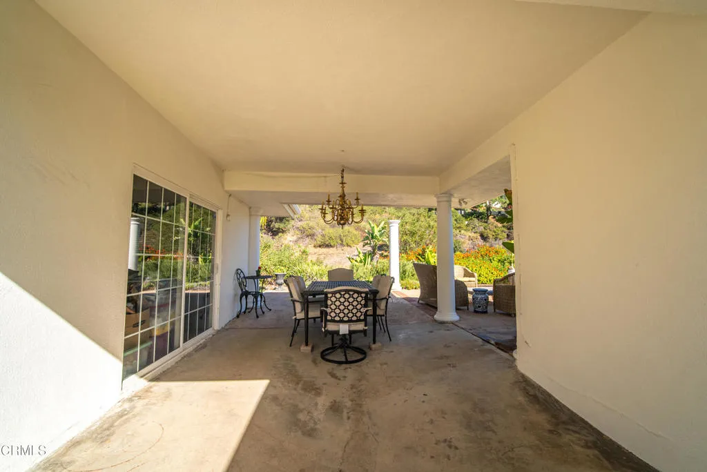 2460 Las Positas Road, Glendale, California 91208 home-pic-47