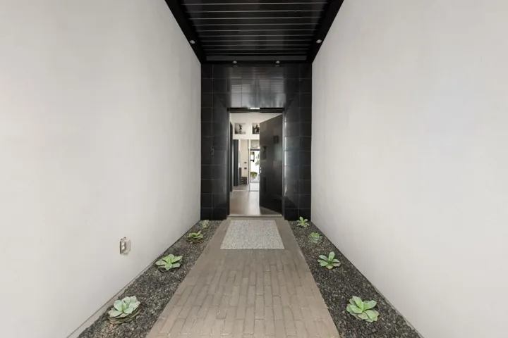 8-web-or-mls-SH_Goodwood_0226_008