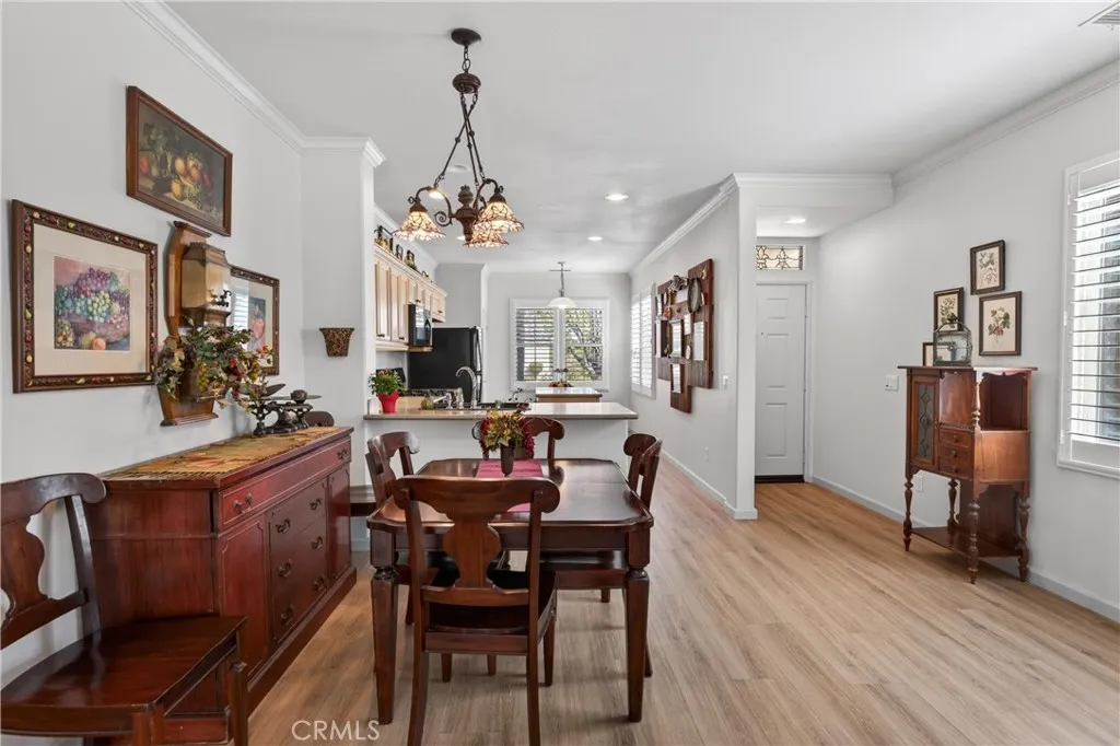 24247 Songsparrow Lane, Corona, California 92883 home-pic-10