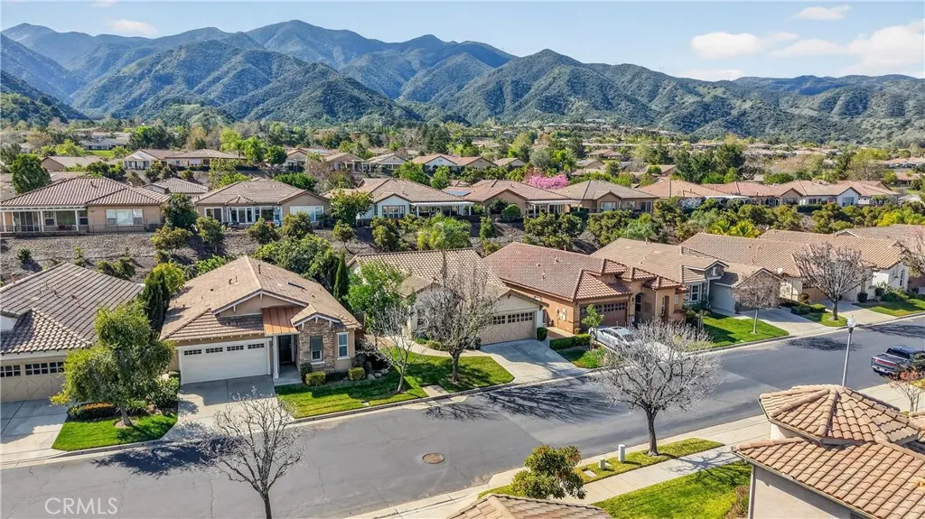 24247 Songsparrow Lane, Corona, California 92883 home-pic-37