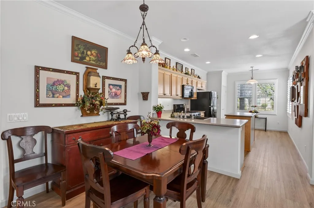24247 Songsparrow Lane, Corona, California 92883 home-pic-11
