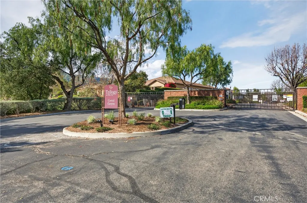 24247 Songsparrow Lane, Corona, California 92883 home-pic-39