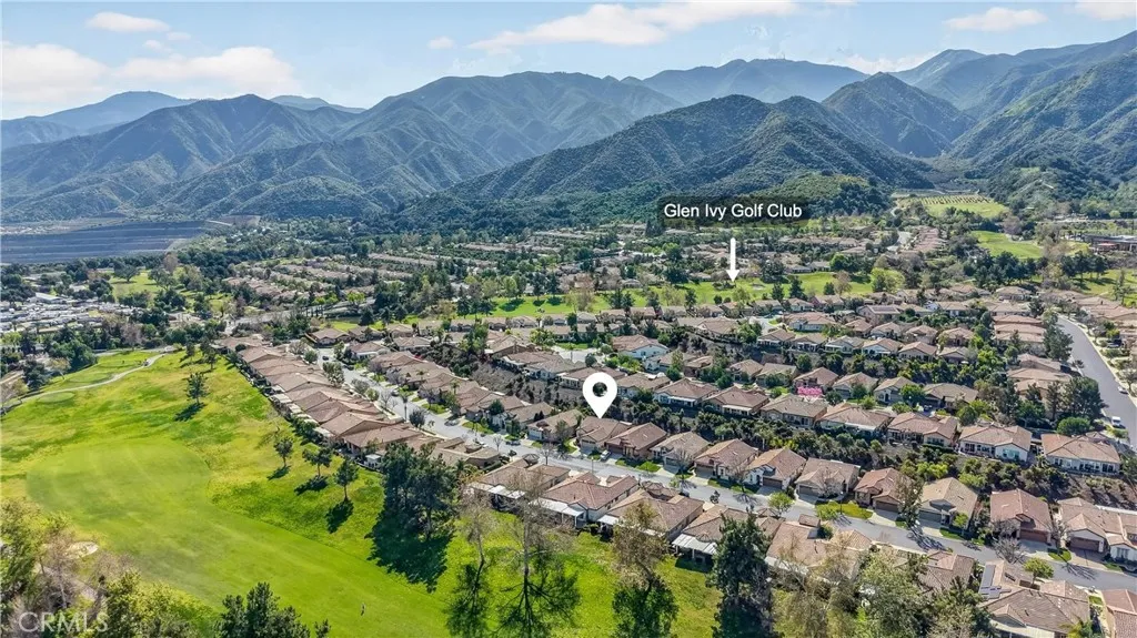 24247 Songsparrow Lane, Corona, California 92883 home-pic-36
