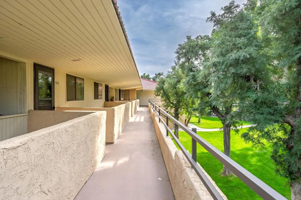 2821 W Los Felices Circle W K215, Palm Springs, California 92262 home-pic-15