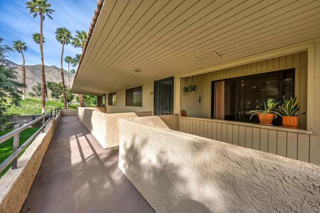 2821 W Los Felices Circle W K215, Palm Springs, California 92262 home-pic-14