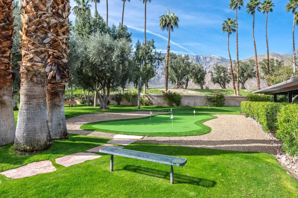 2821 W Los Felices Circle W K215, Palm Springs, California 92262 home-pic-21