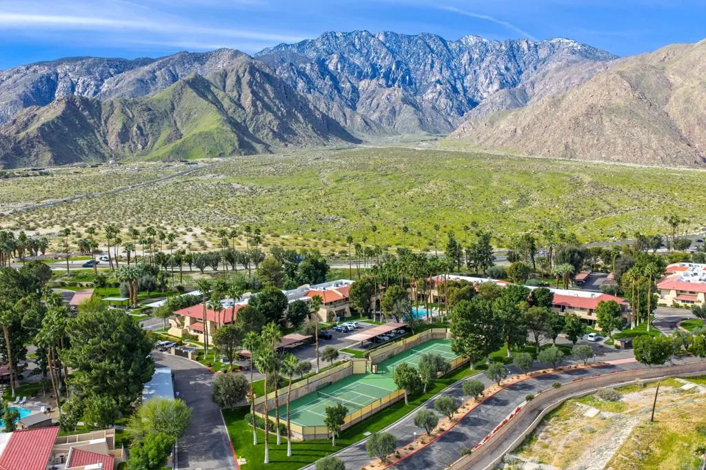 2821 W Los Felices Circle W K215, Palm Springs, California 92262 home-pic-24