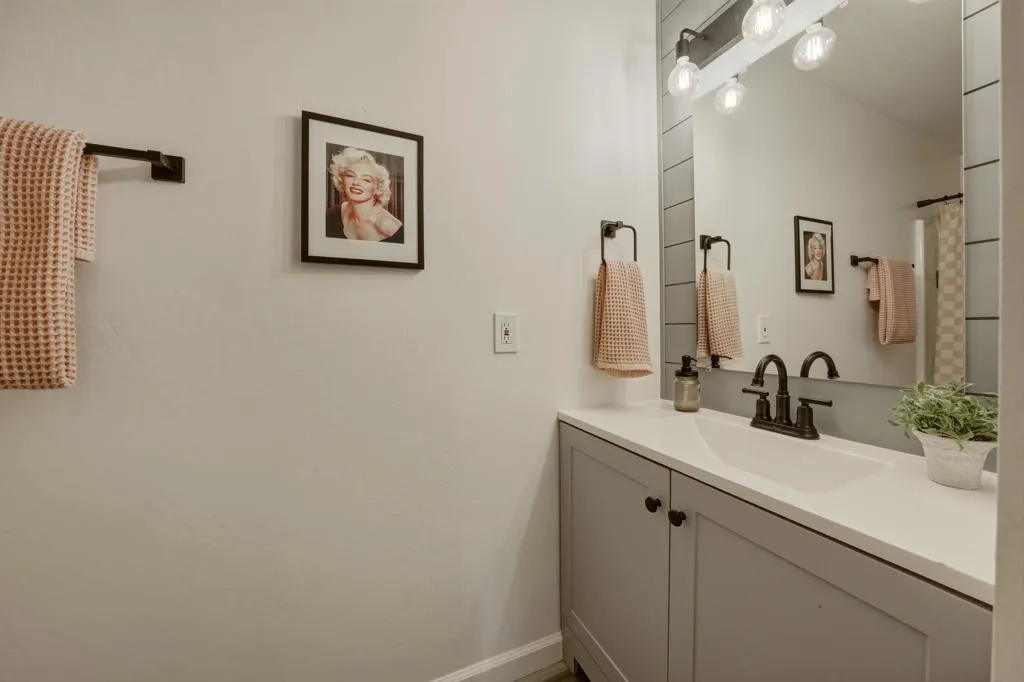 2821 W Los Felices Circle W K215, Palm Springs, California 92262 home-pic-12