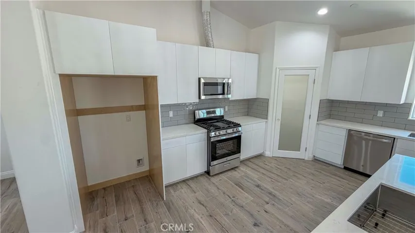 14416 Ricaree Road, Apple Valley, California 92307