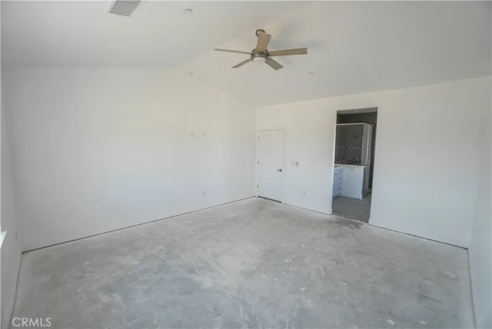 14416 Ricaree Road, Apple Valley, California 92307