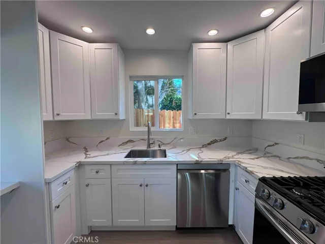Main - Kitchen