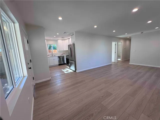 Main - Living/Kitchen