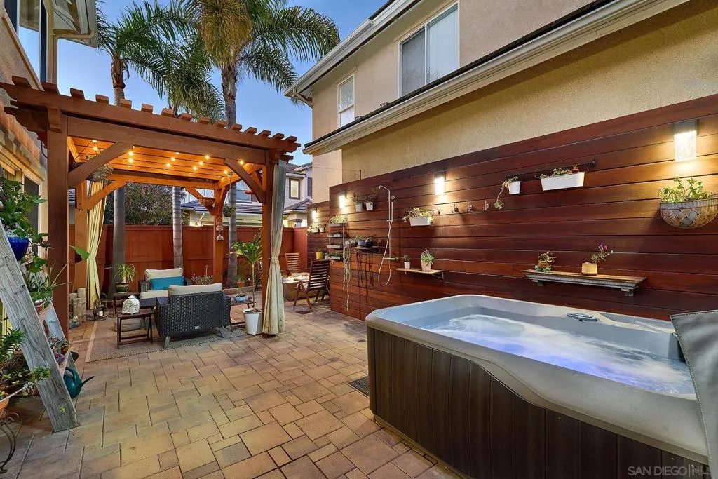 , Carlsbad, California 92011 home-pic-23