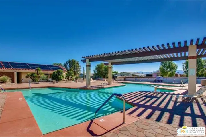 Pool lattice cover