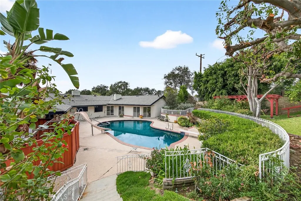 408 Meadow Lane, Monrovia, California 91016 home-pic-11