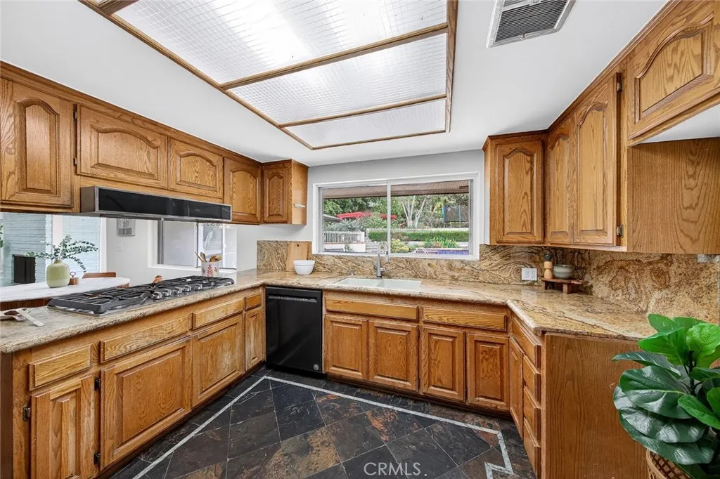 408 Meadow Lane, Monrovia, California 91016 home-pic-19