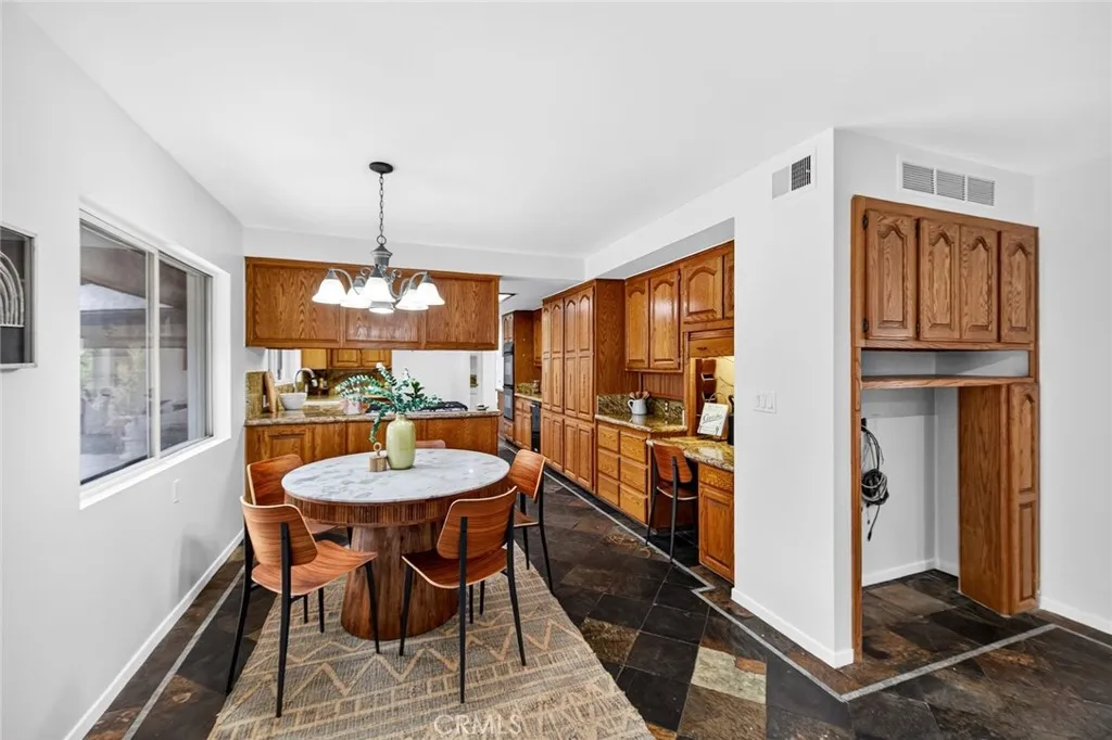 408 Meadow Lane, Monrovia, California 91016 home-pic-20