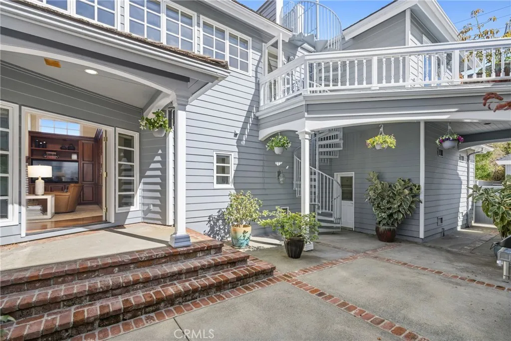 304 Marigold, Corona Del Mar, California 92625 home-pic-12