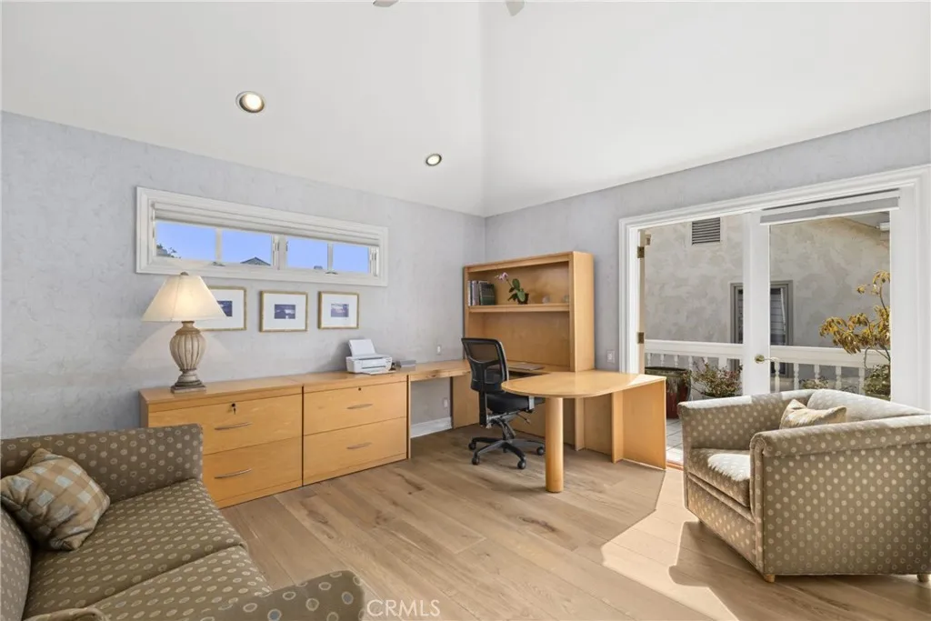 304 Marigold, Corona Del Mar, California 92625 home-pic-27